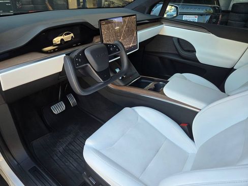 Used 2022 Tesla Model X AWD/4WD image 11