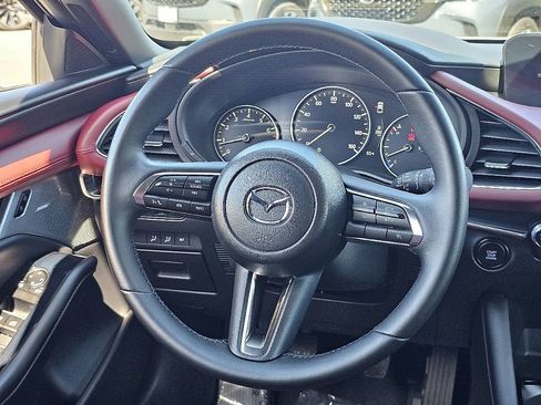 Certified 2025 MAZDA MAZDA3 2.5 S Hatchback w/ Premium Pkg FWD image 32