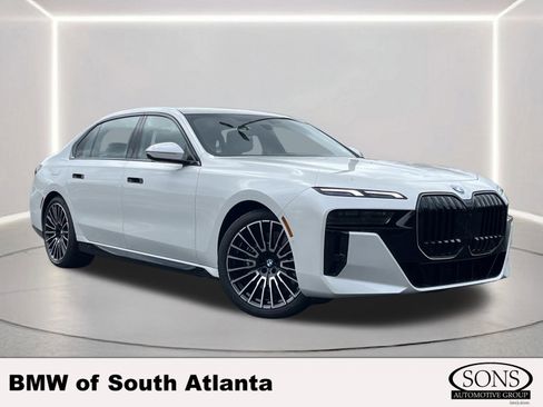 New 2026 BMW 740i image 1