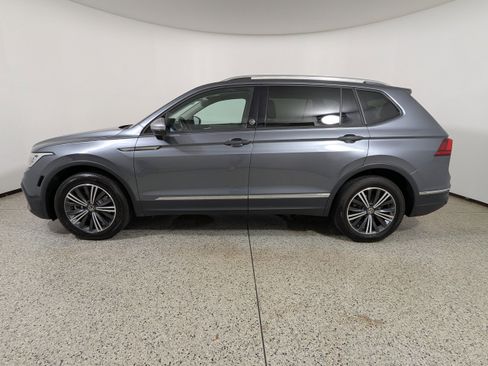 Used 2024 Volkswagen Tiguan Wolfsburg Edition image 4