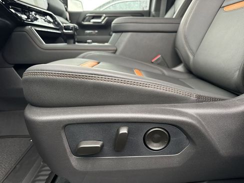 New 2026 GMC Sierra 1500 AT4 w/ Technology Package image 15
