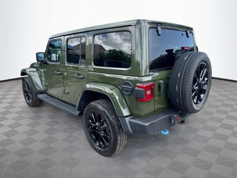 Used 2023 Jeep Wrangler Unlimited Sahara w/ Cold Weather Group AWD/4WD image 8