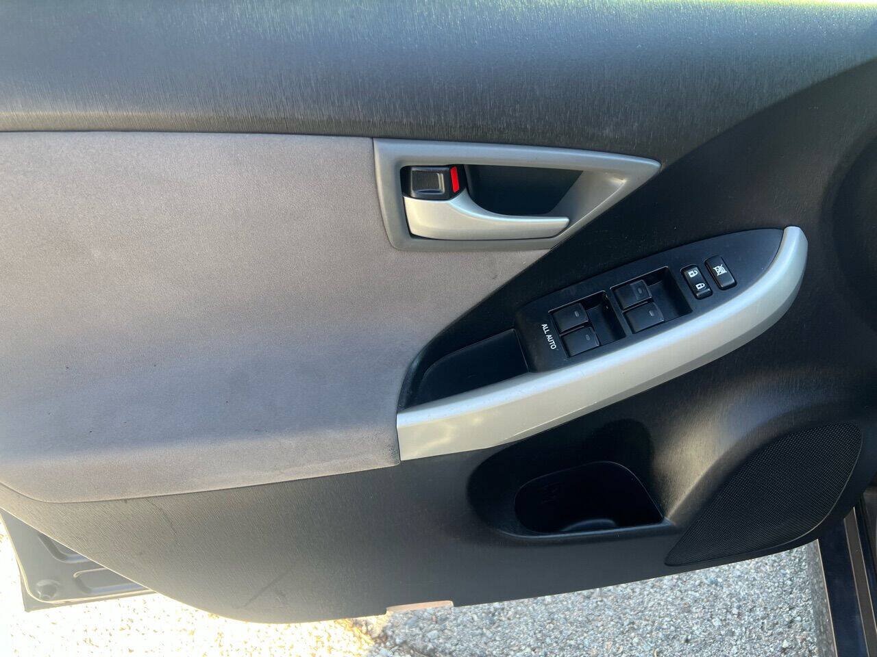 Used 2015 Toyota Prius Two FWD image 21