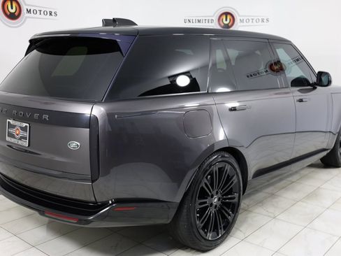 Used 2022 Land Rover Range Rover Long Wheelbase First Edition image 3