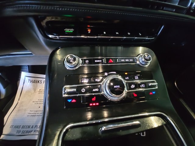 Used 2021 Lincoln Nautilus AWD image 17