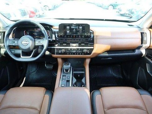 Used 2025 Nissan Pathfinder Platinum w/ Cargo Package FWD image 28