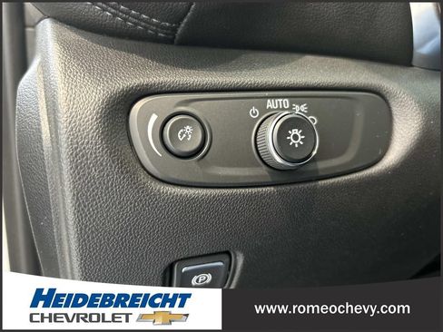 Used 2020 Chevrolet Blazer LT AWD/4WD image 29