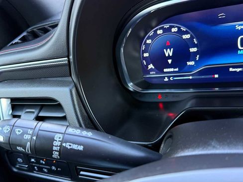 Used 2024 Chevrolet Suburban RST w/ Luxury Package image 18