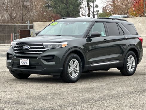 Certified 2023 Ford Explorer XLT image 9