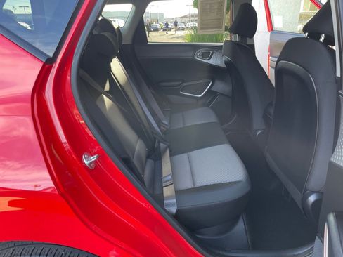 Used 2025 Kia Soul LX w/ LX Technology Package image 25