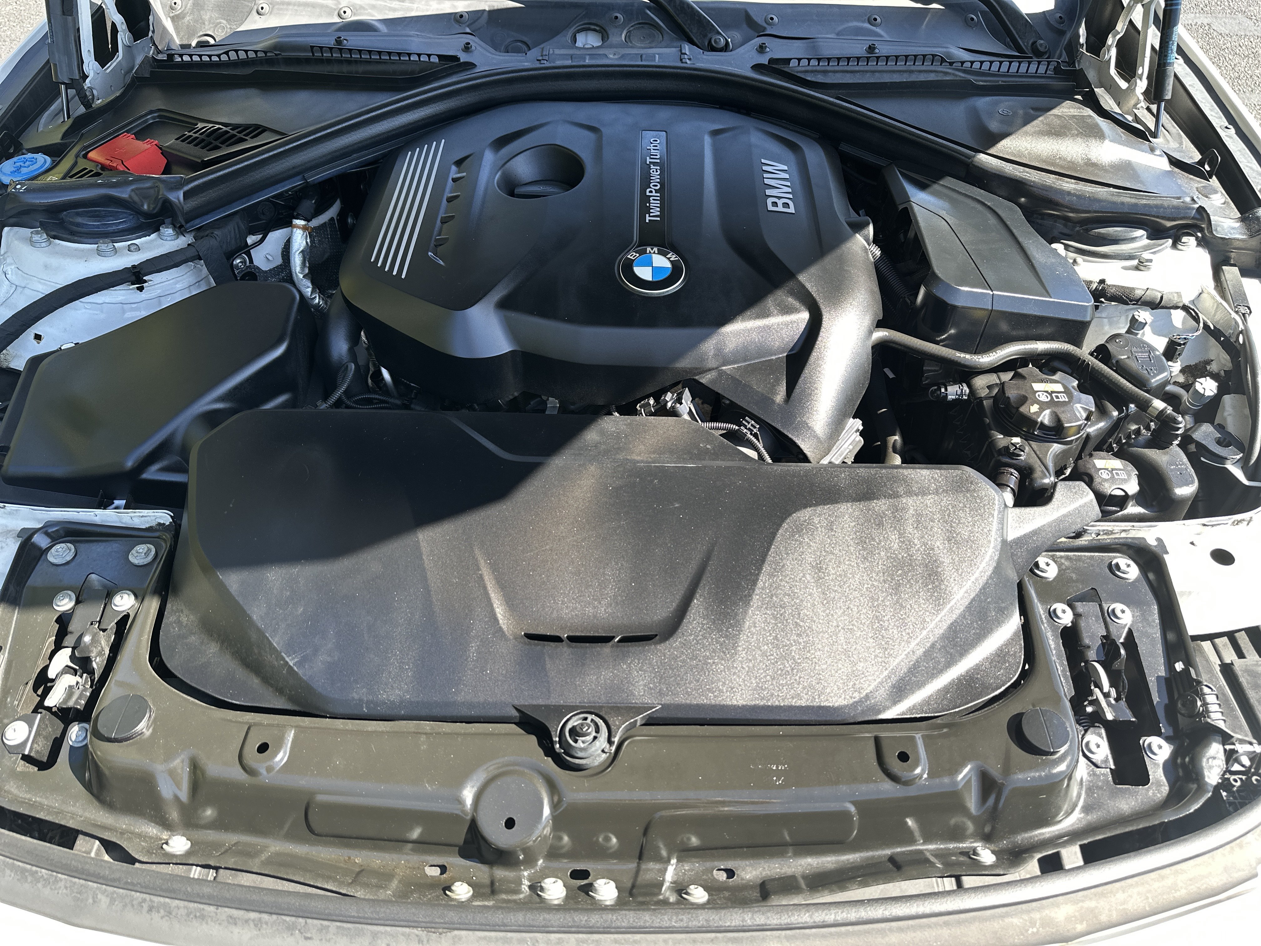 Used 2018 BMW 330i xDrive Sedan w/ Convenience Package AWD/4WD image 29