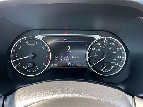 Used 2024 Nissan Sentra SR w/ SR Premium Package FWD image 20