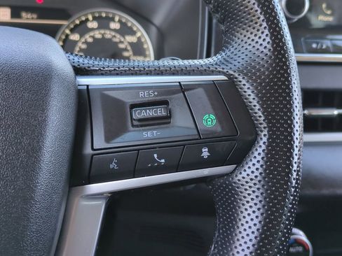 Used 2024 Mitsubishi Outlander SE image 26