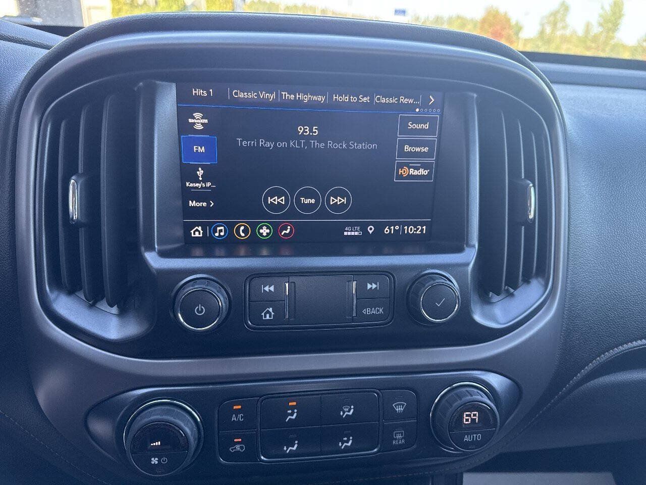Used 2021 GMC Canyon AT4 w/ Trailering Package AWD/4WD image 16