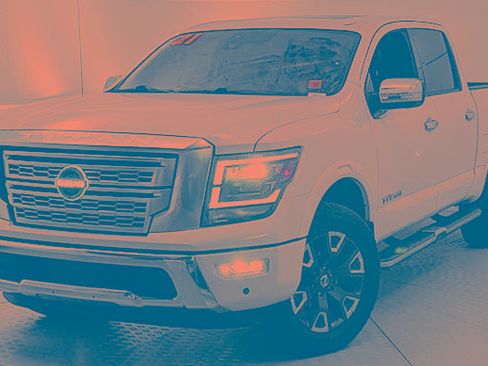 Used 2021 Nissan Titan Platinum Reserve w/ Moonroof Package AWD/4WD image 6