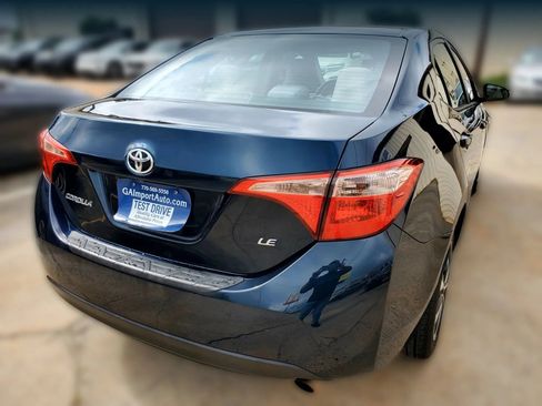 Used 2018 Toyota Corolla LE w/ Carpet Mat Package (TMS) FWD image 16