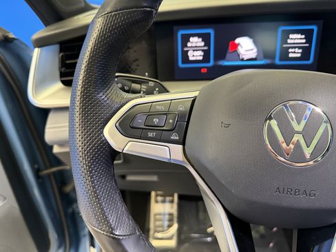 Certified 2025 Volkswagen Tiguan SE R-Line AWD/4WD image 15