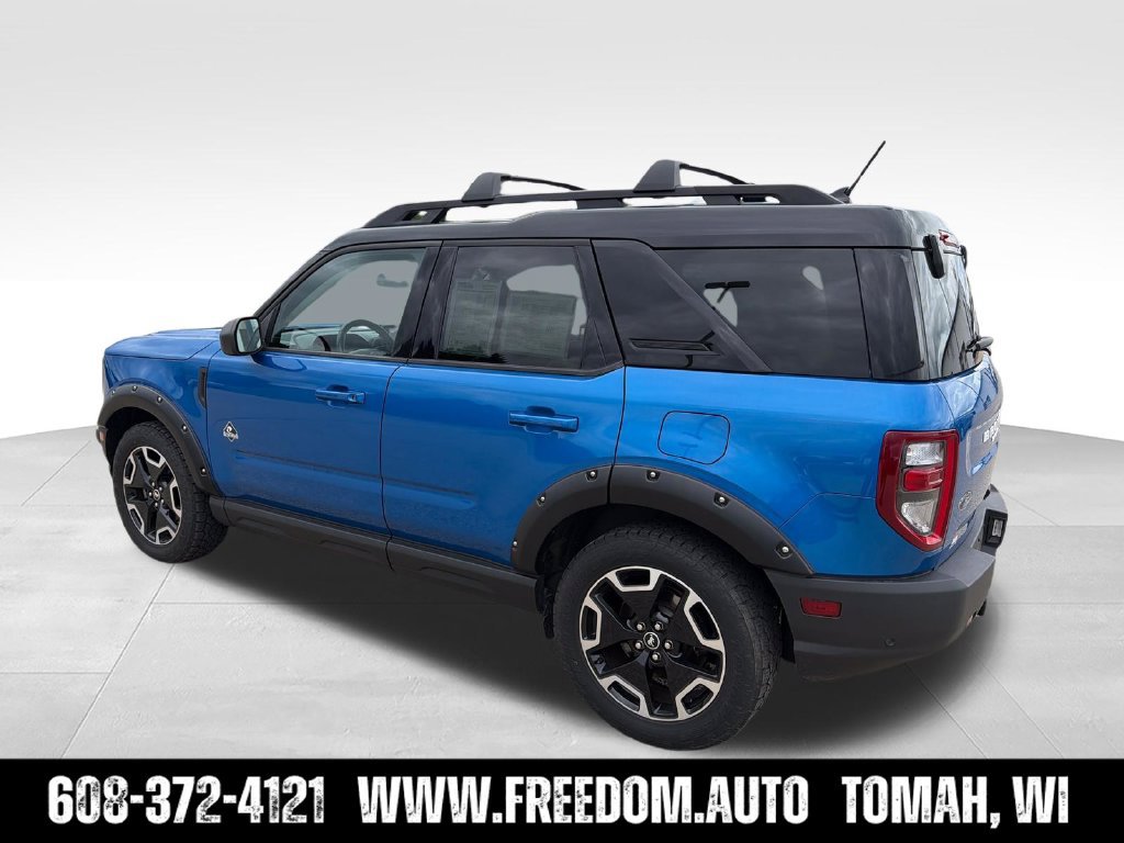 Used 2022 Ford Bronco Sport Outer Banks w/ Tech Package AWD/4WD image 4