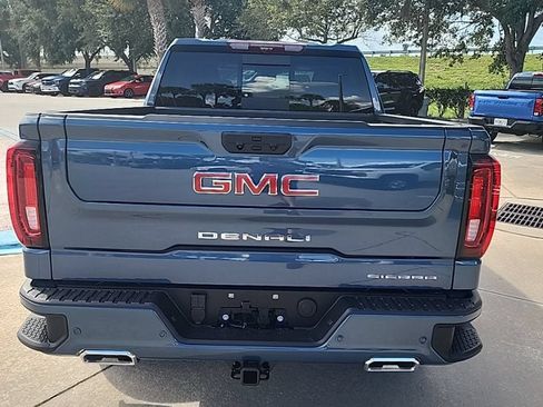 Used 2026 GMC Sierra 1500 Denali w/ Technology Package AWD/4WD image 4