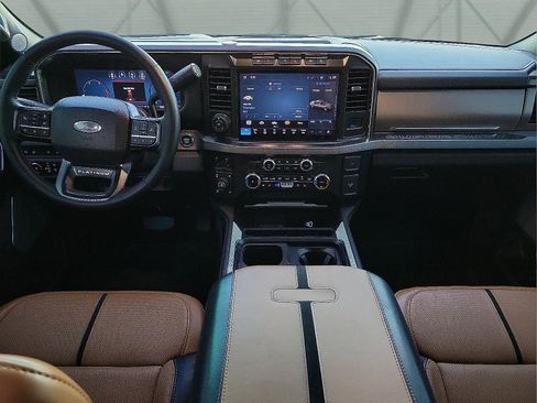 Used 2024 Ford F250 Platinum w/ Tremor Off-Road Package image 9
