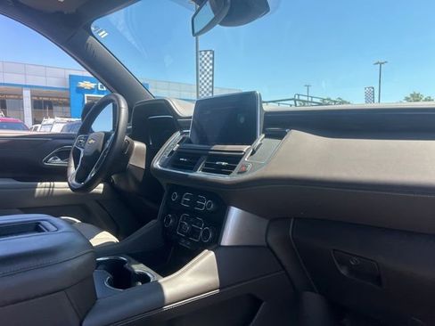Used 2023 Chevrolet Tahoe LT w/ Luxury Package RWD image 36