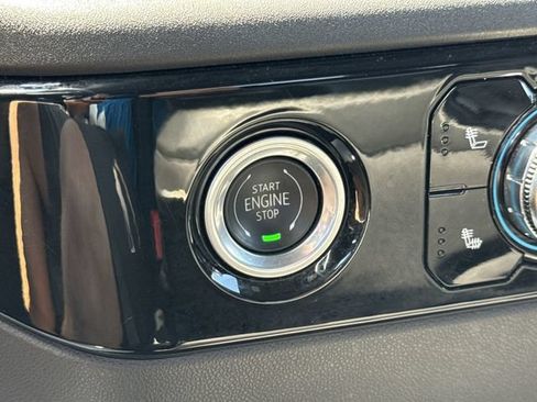 Certified 2023 GMC Sierra 1500 Elevation w/ LPO, Elevation Black Package AWD/4WD image 17
