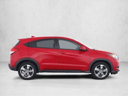 Used 2018 Honda HR-V LX image 8