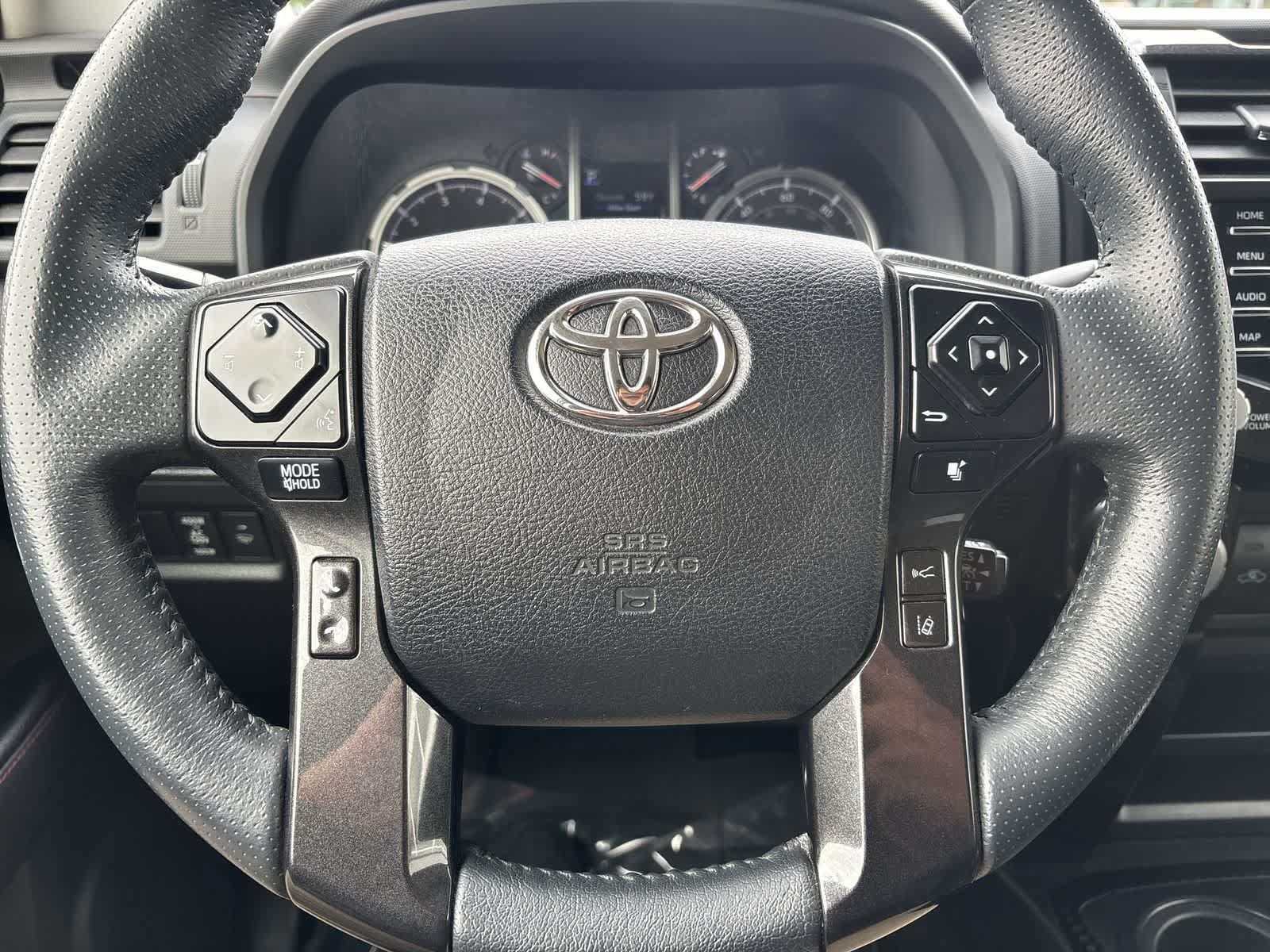 Used 2022 Toyota 4Runner TRD Off-Road AWD/4WD image 13