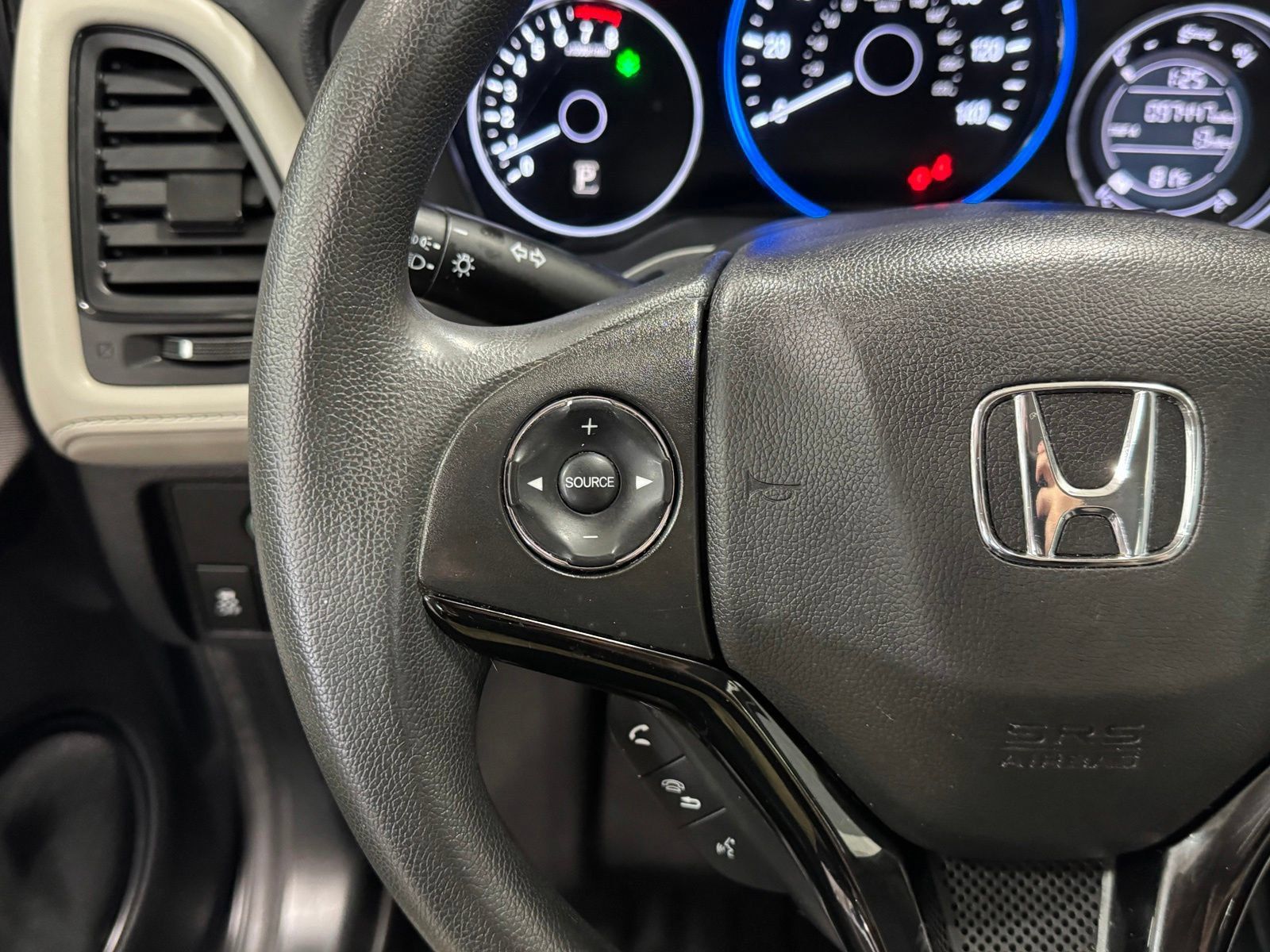 Used 2018 Honda HR-V LX image 21