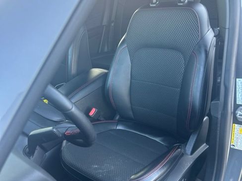 Used 2024 Ford Escape ST-Line w/ Tech Pack #1 FWD image 5