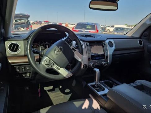 Used 2019 Toyota Tundra Limited w/ Limited Premium Package AWD/4WD image 7