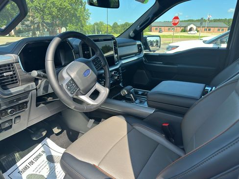 New 2025 Ford F150 Lariat w/ Equipment Group 501A Mid image 9