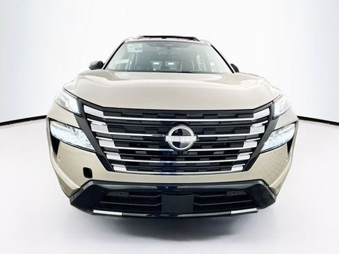New 2026 Nissan Rogue Platinum w/ Platinum Premium Package AWD/4WD image 2
