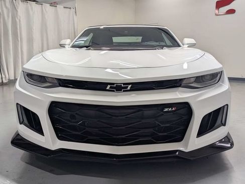 Used 2021 Chevrolet Camaro ZL1 RWD image 26