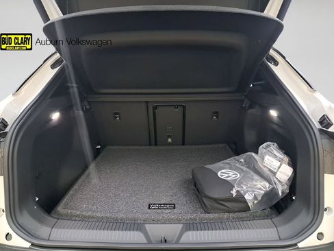 New 2025 Volkswagen ID.4 Pro S Plus AWD/4WD image 29
