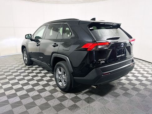 Used 2024 Toyota RAV4 XLE w/ Convenience Package AWD/4WD image 5