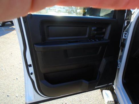 Used 2017 RAM 3500 Tradesman w/ Chrome Appearance Group image 34