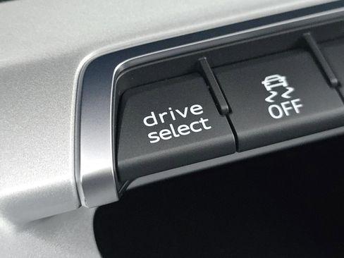 Used 2022 Audi Q3 2.0T Premium image 26