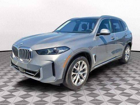 Used 2024 BMW X5 xDrive40i w/ Parking Assistance Package image 3
