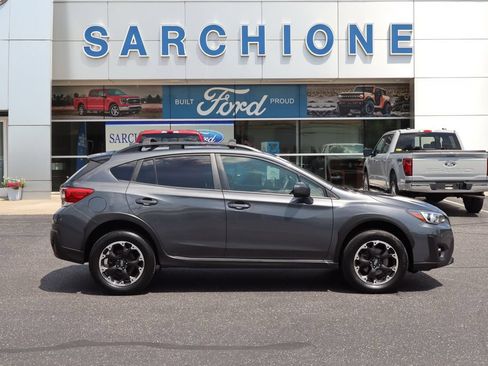 Used 2021 Subaru Crosstrek 2.0i Premium w/ Moonroof Package AWD/4WD image 2