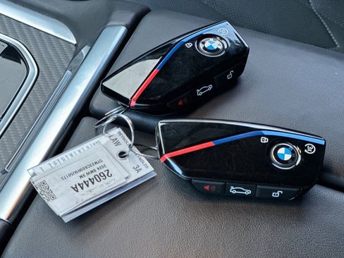 Used 2024 BMW XM AWD/4WD image 34