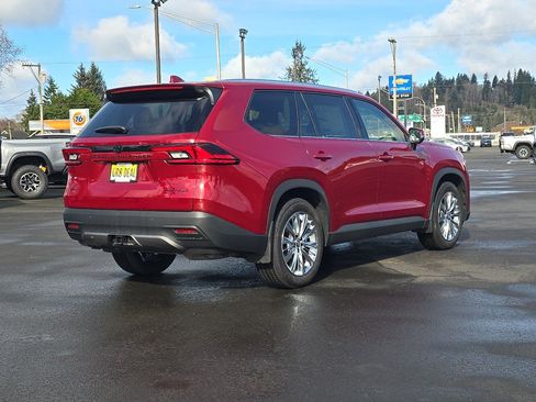 New 2026 Toyota Grand Highlander Platinum image 5