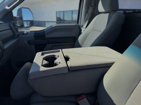 Used 2017 Ford F350 XL image 4