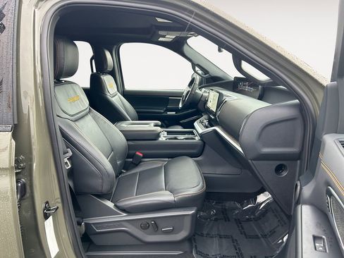 New 2025 Ford Expedition Tremor image 10
