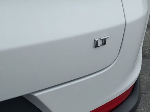 Used 2025 Chevrolet TrailBlazer LT image 32