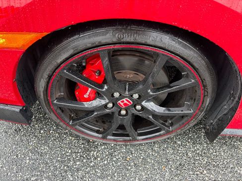 Used 2021 Honda Civic Type R image 11