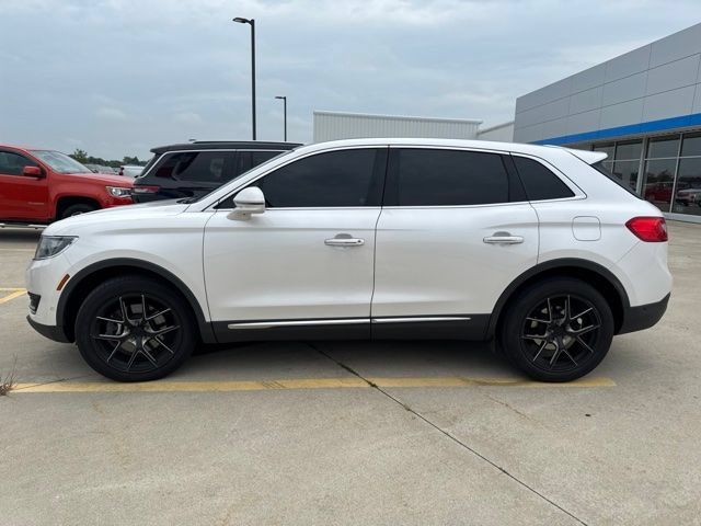 Used 2016 Lincoln MKX Reserve w/ Luxury Package AWD/4WD image 3