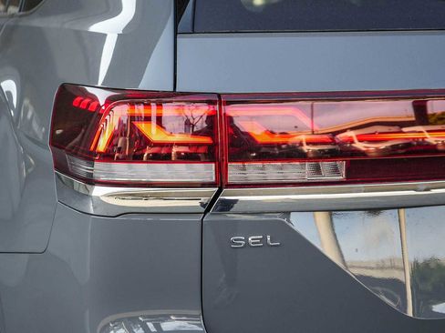New 2026 Volkswagen Atlas SEL Premium R-Line AWD/4WD image 9