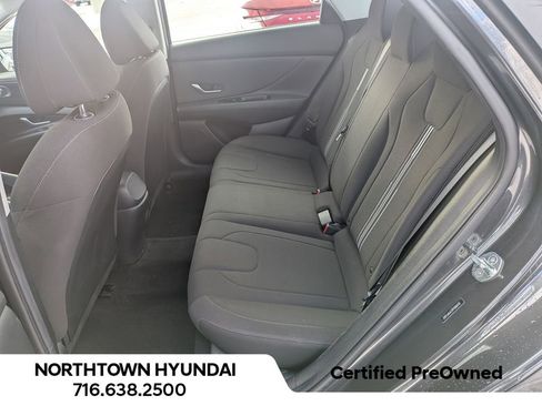 Certified 2023 Hyundai Elantra SEL image 31
