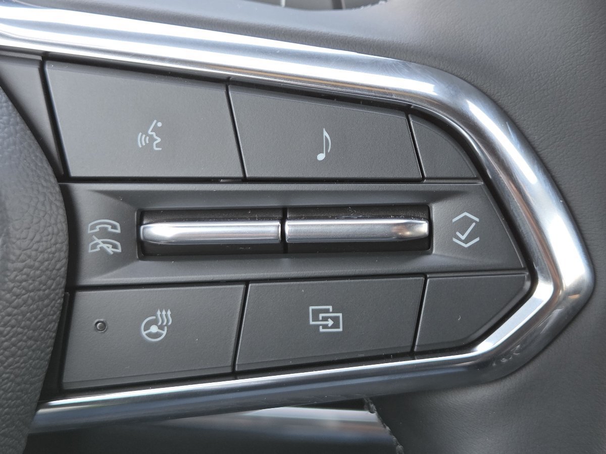 New 2027 Chevrolet Equinox LT w/ Convenience Package II FWD image 34